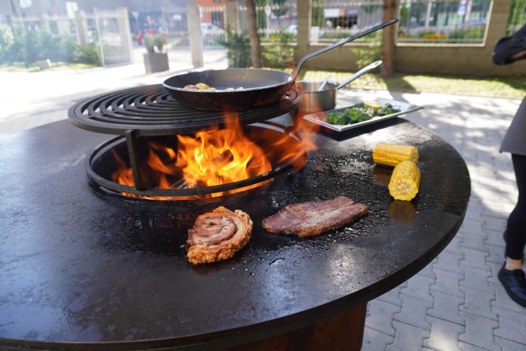 Live gril catering